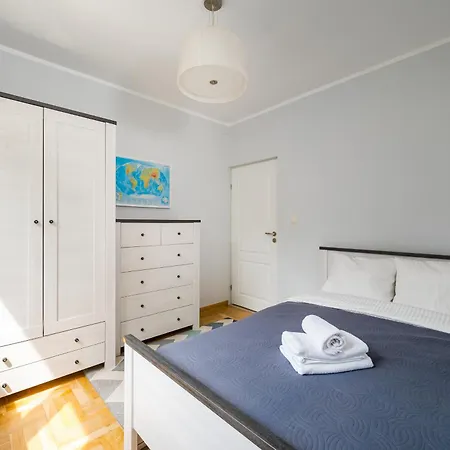 Syta By Bookinghost Appartement *